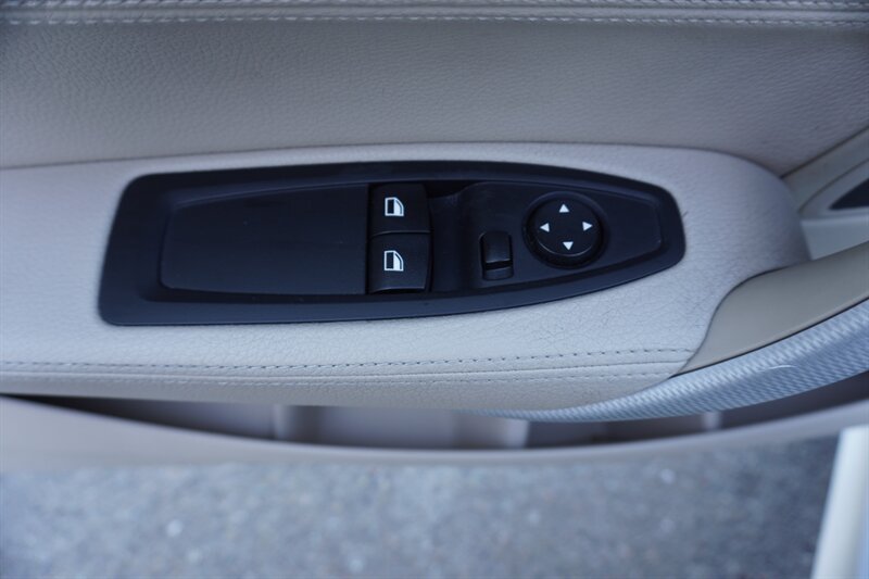 Used 2014 BMW M235i Coupe RWD image 13