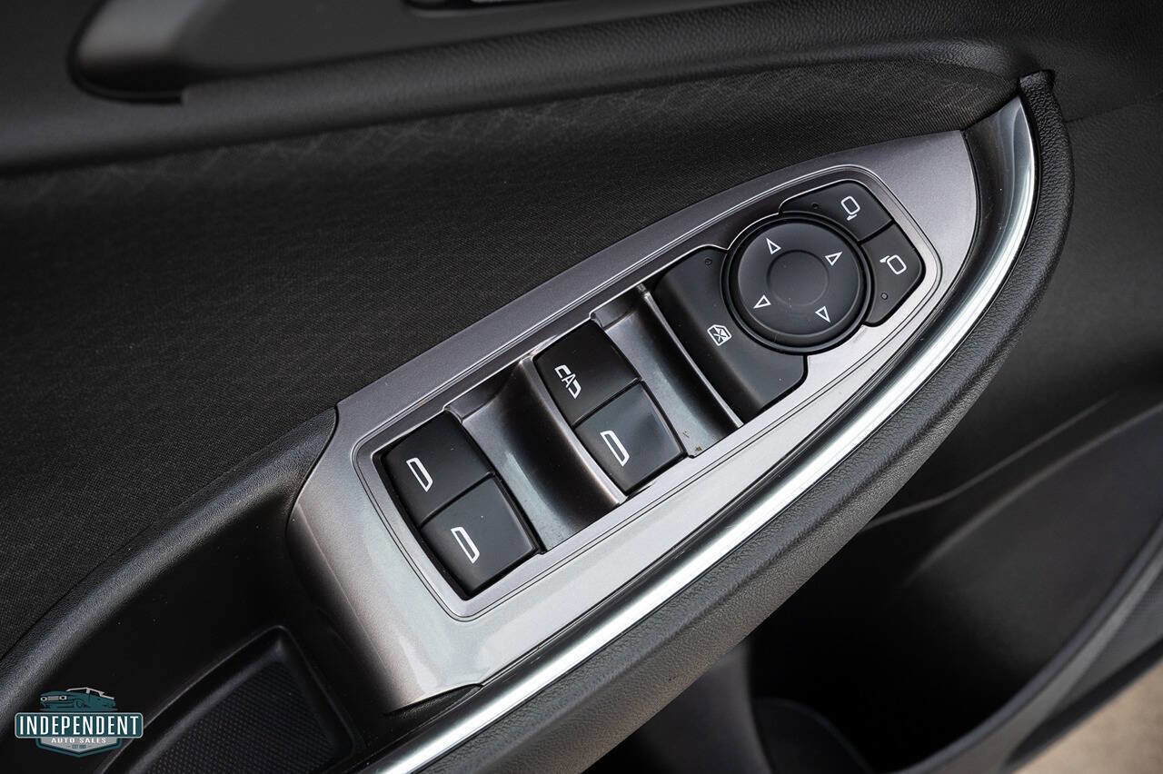 Used 2022 Chevrolet Malibu LT image 17