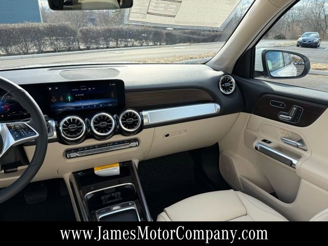 New 2026 Mercedes-Benz GLB 250 4MATIC image 17