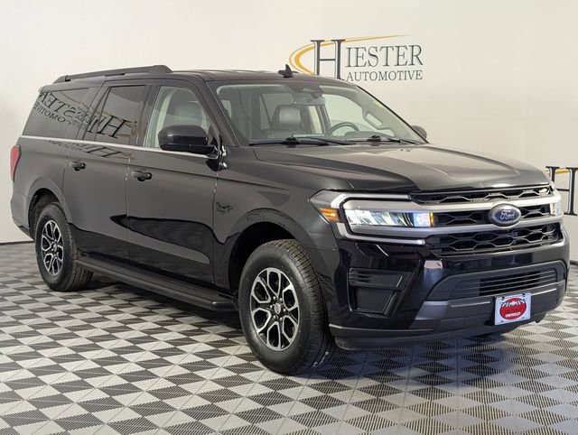 Used 2024 Ford Expedition Max XLT image 2