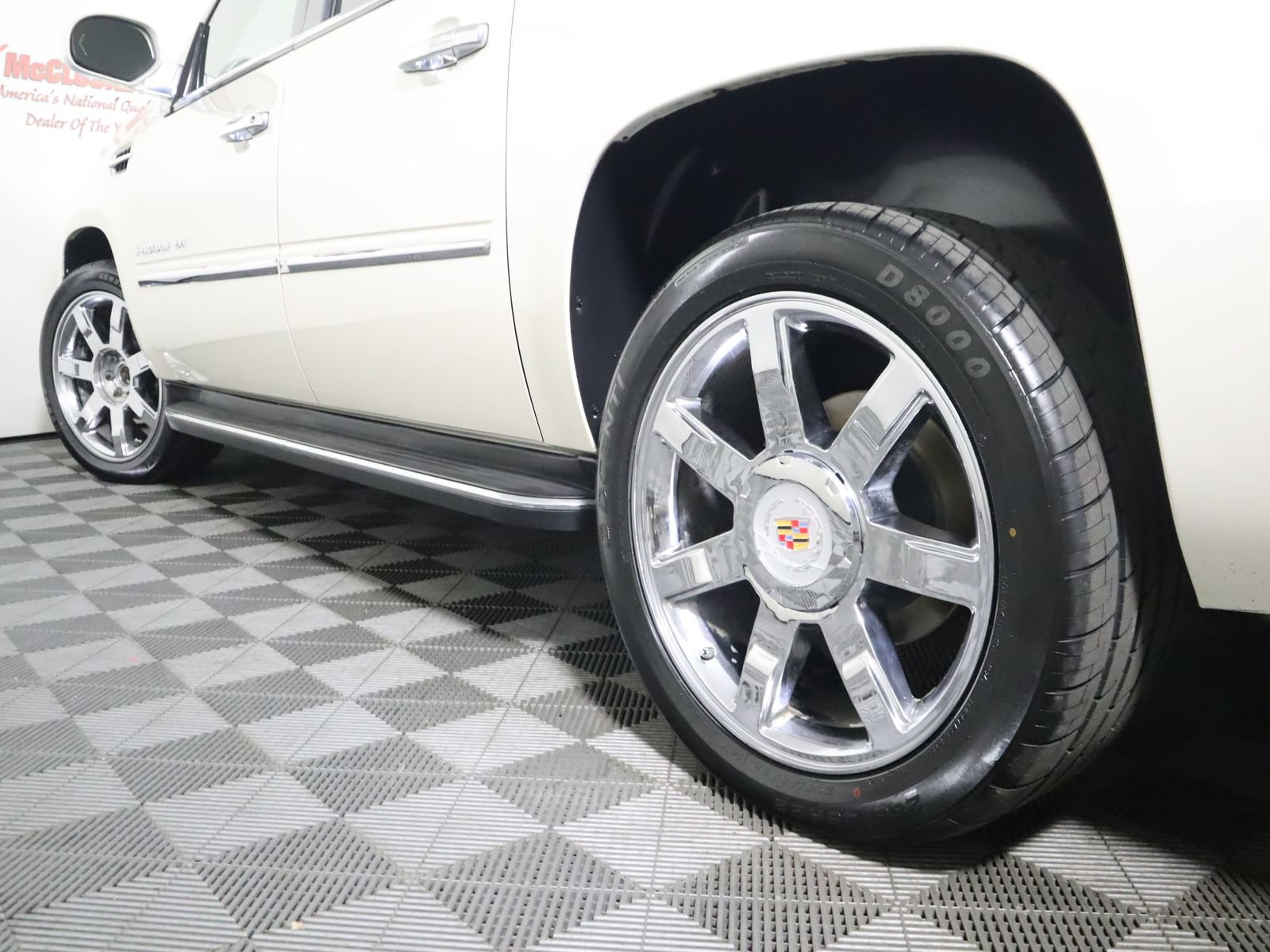 Used 2009 Cadillac Escalade EXT AWD/4WD image 9