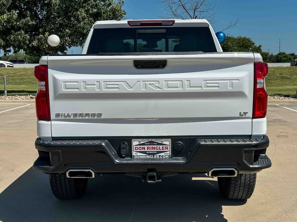 Used 2025 Chevrolet Silverado 1500 LT Trail Boss w/ Convenience Package II AWD/4WD image 4