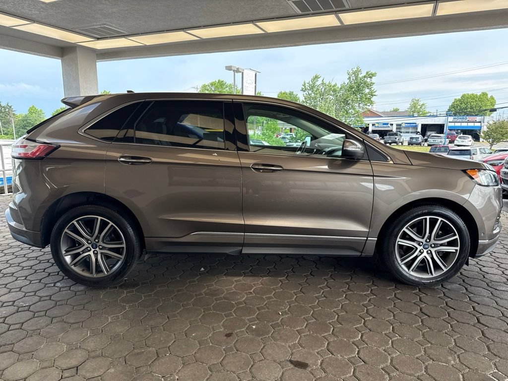 Used 2019 Ford Edge Titanium w/ Equipment Group 301A AWD/4WD image 5