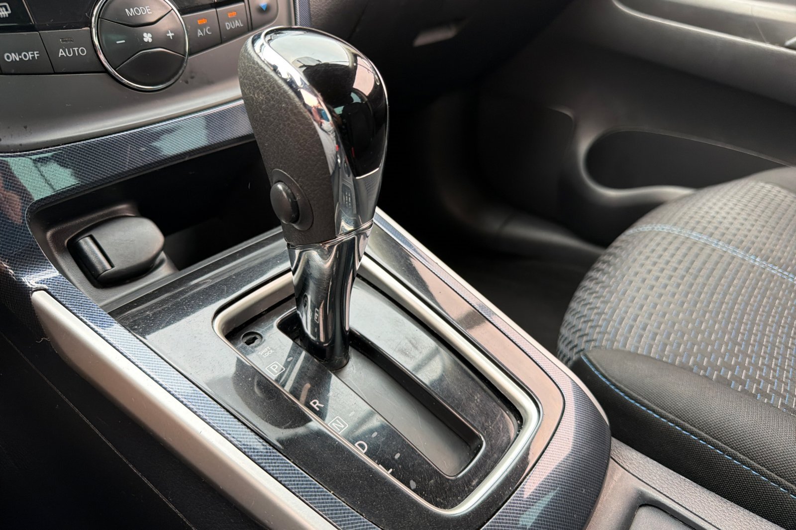 Used 2018 Nissan Sentra SR w/ Technology Package FWD image 22