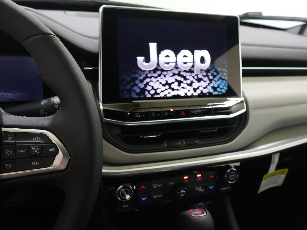 New 2026 Jeep Compass Limited AWD/4WD image 21
