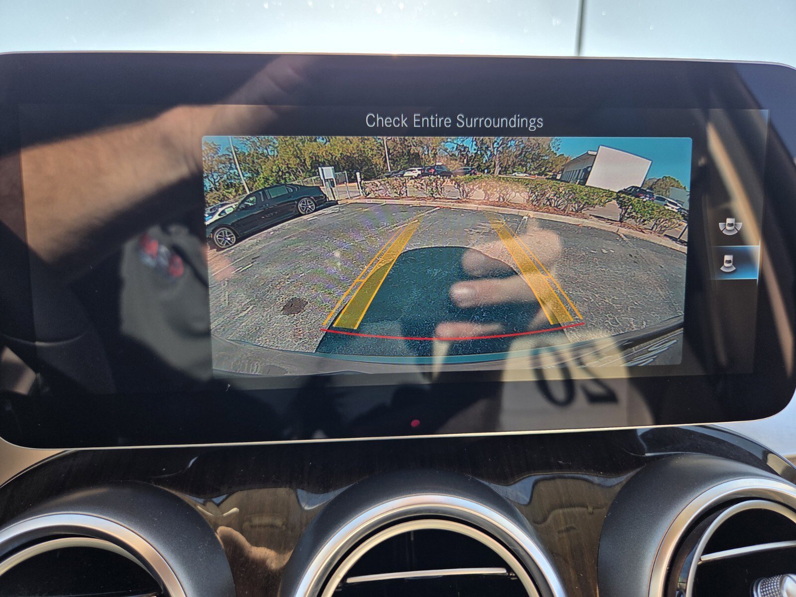 Used 2020 Mercedes-Benz GLC 300 image 23