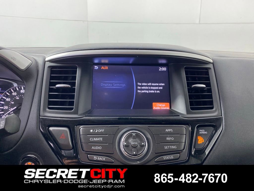 Used 2018 Nissan Pathfinder SV FWD image 19