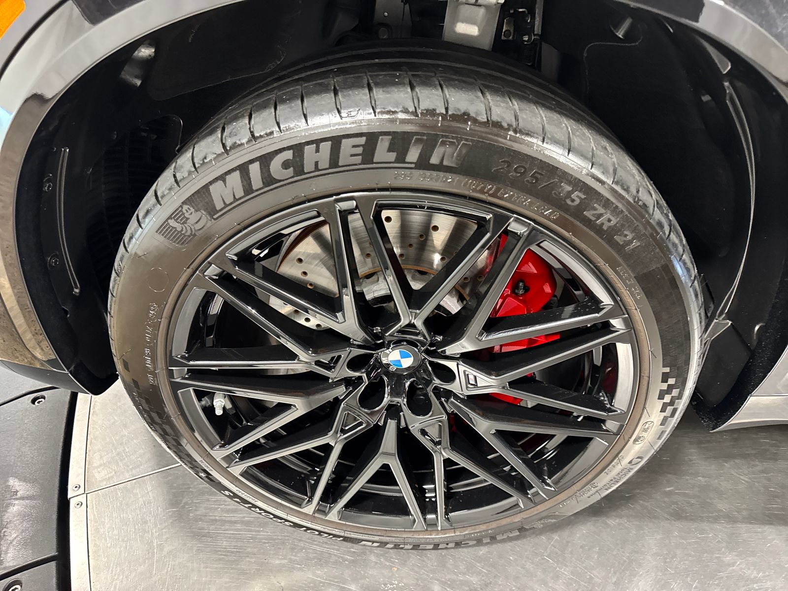 Used 2026 BMW X5 M Competition w/ Executive Package AWD/4WD image 2