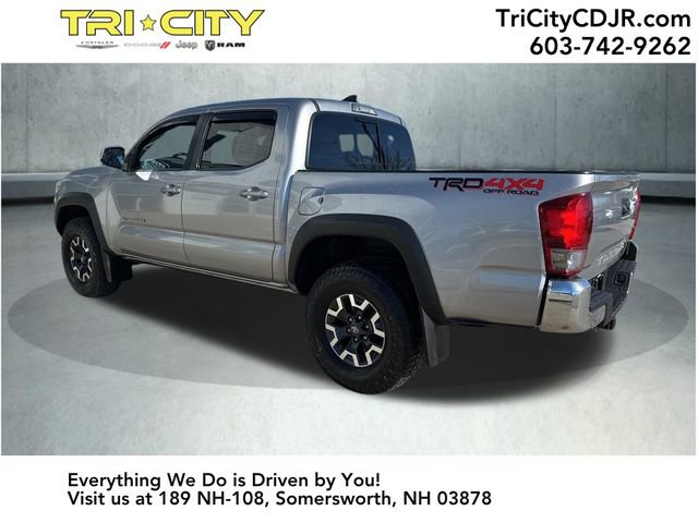 Used 2017 Toyota Tacoma TRD Off-Road w/ Tow Package (A/T) image 3