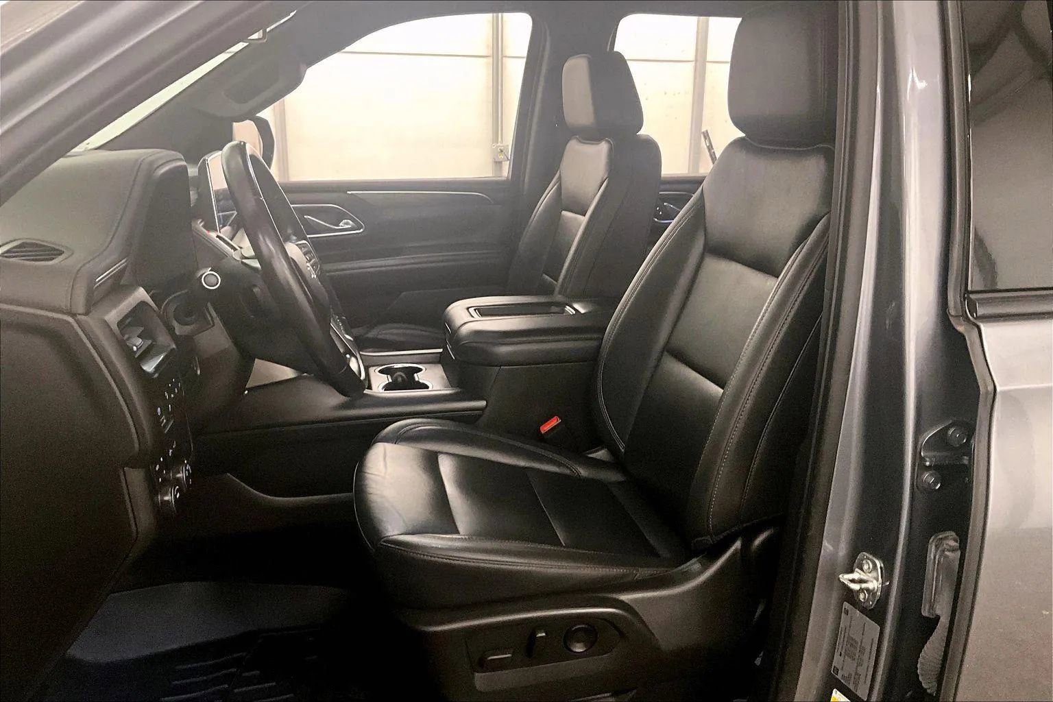 Used 2021 Chevrolet Tahoe Z71 image 24