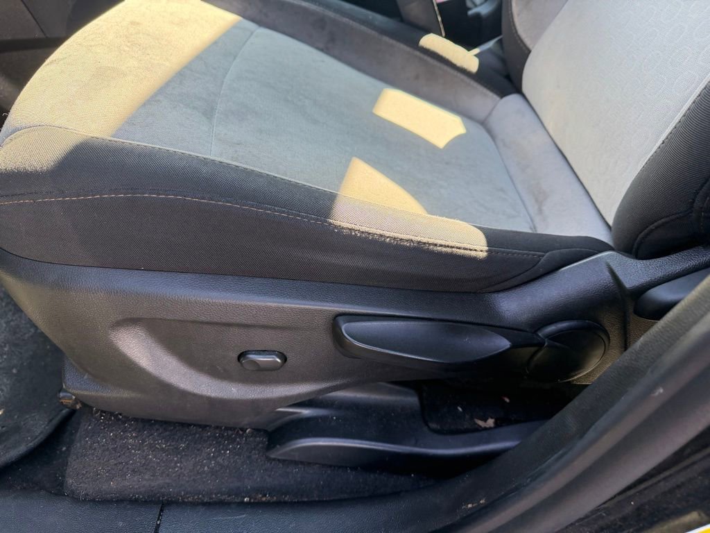 Used 2020 Chevrolet Trax LS FWD image 12
