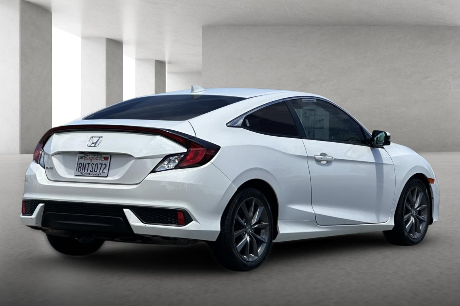 Used 2019 Honda Civic EX image 4