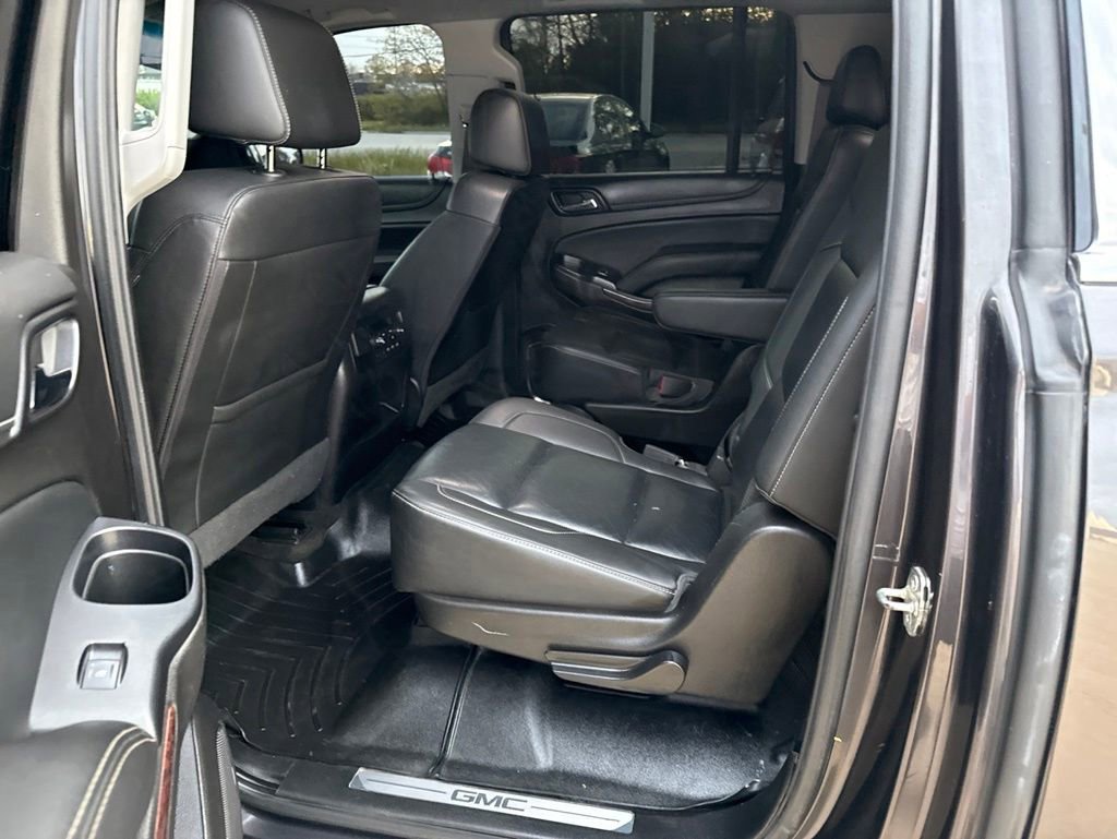 Used 2017 GMC Yukon XL SLT w/ Open Road Package AWD/4WD image 14