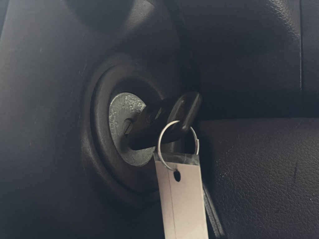 Used 2020 Nissan NV200 S image 19