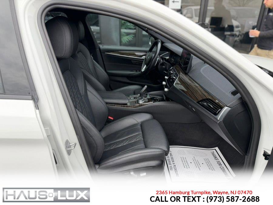 Used 2021 BMW 530i xDrive w/ Convenience Package AWD/4WD image 16