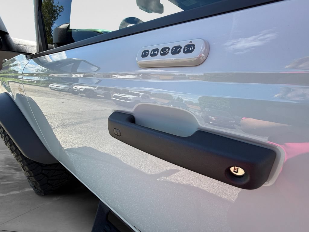 Used 2023 Ford Bronco Wildtrak AWD/4WD image 11
