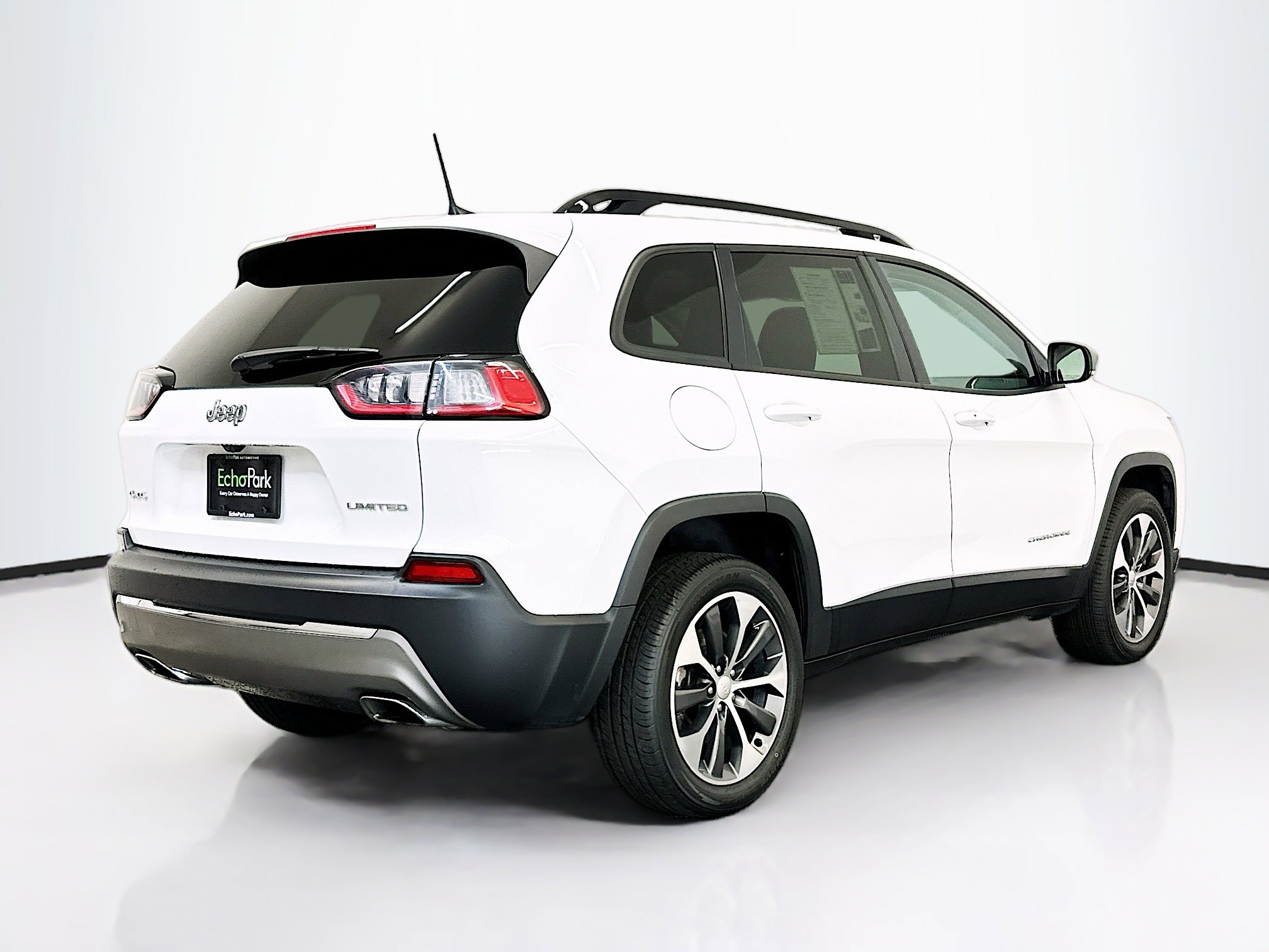 Used 2022 Jeep Cherokee Limited w/ Elite Package AWD/4WD image 9