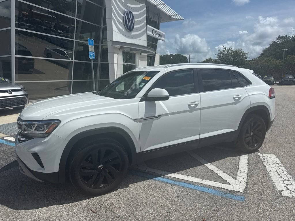 Used 2023 Volkswagen Atlas Cross Sport SE w/ Black Wheel Package