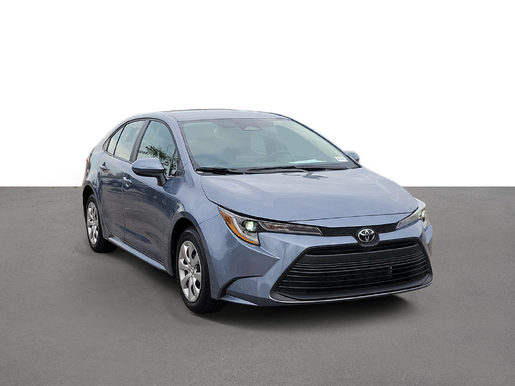 Used 2026 Toyota Corolla LE FWD image 2