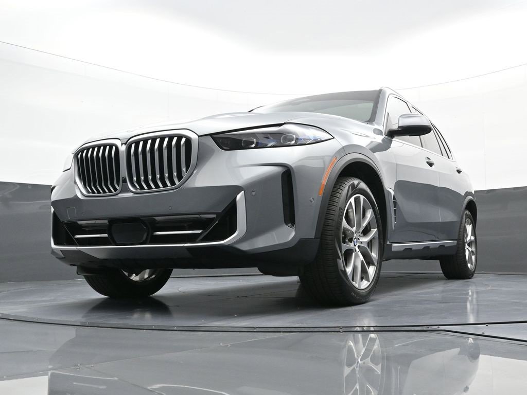 Used 2024 BMW X5 xDrive40i w/ Premium Package image 24