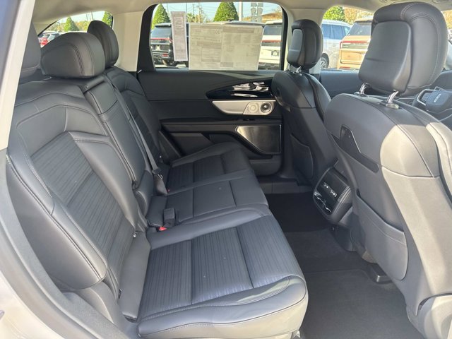New 2026 Lincoln Nautilus Reserve AWD/4WD image 21