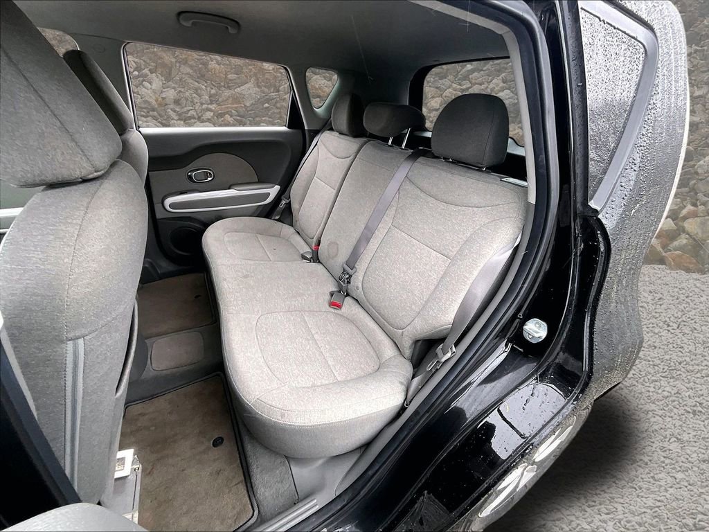 Used 2017 Kia Soul EV image 19