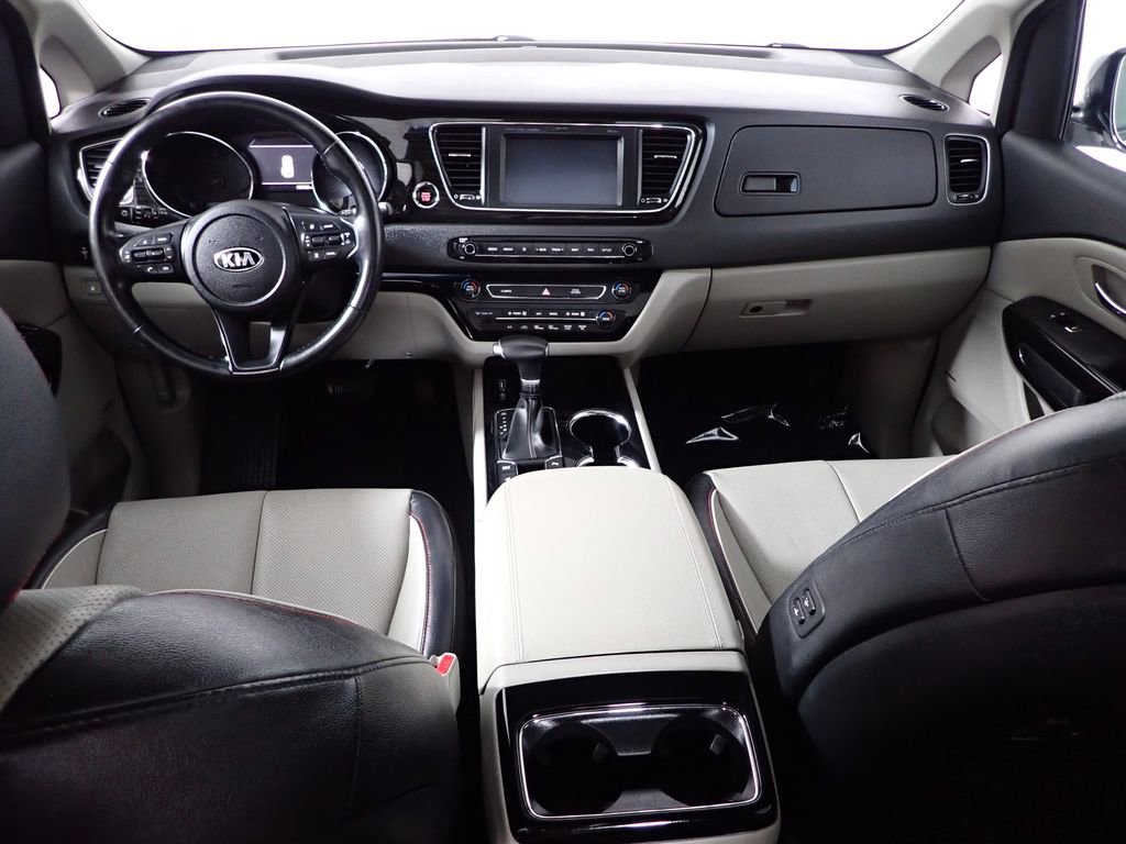 Used 2021 Kia Sedona SX FWD image 35