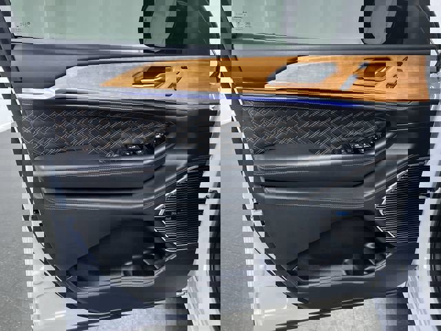 Used 2023 Jeep Grand Cherokee L Summit AWD/4WD image 23