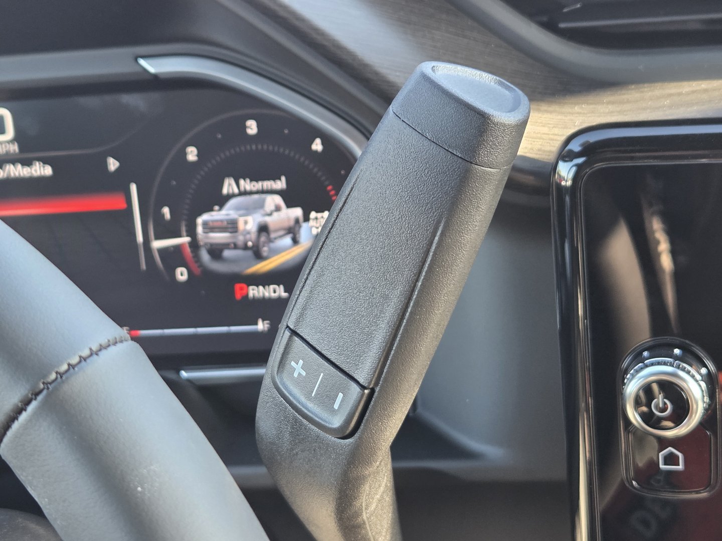 New 2026 GMC Sierra 2500 AT4 w/ AT4 Premium Plus Package AWD/4WD image 36