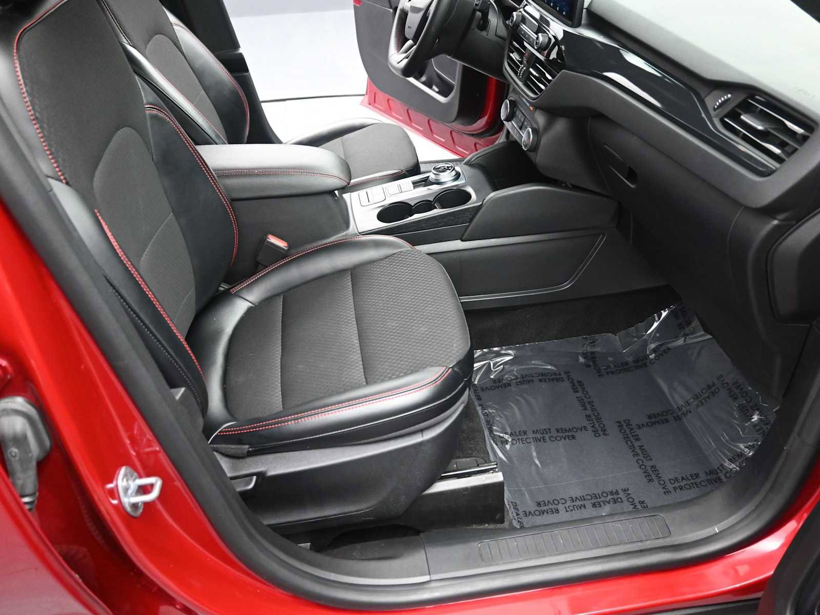 Used 2024 Ford Escape ST-Line image 16