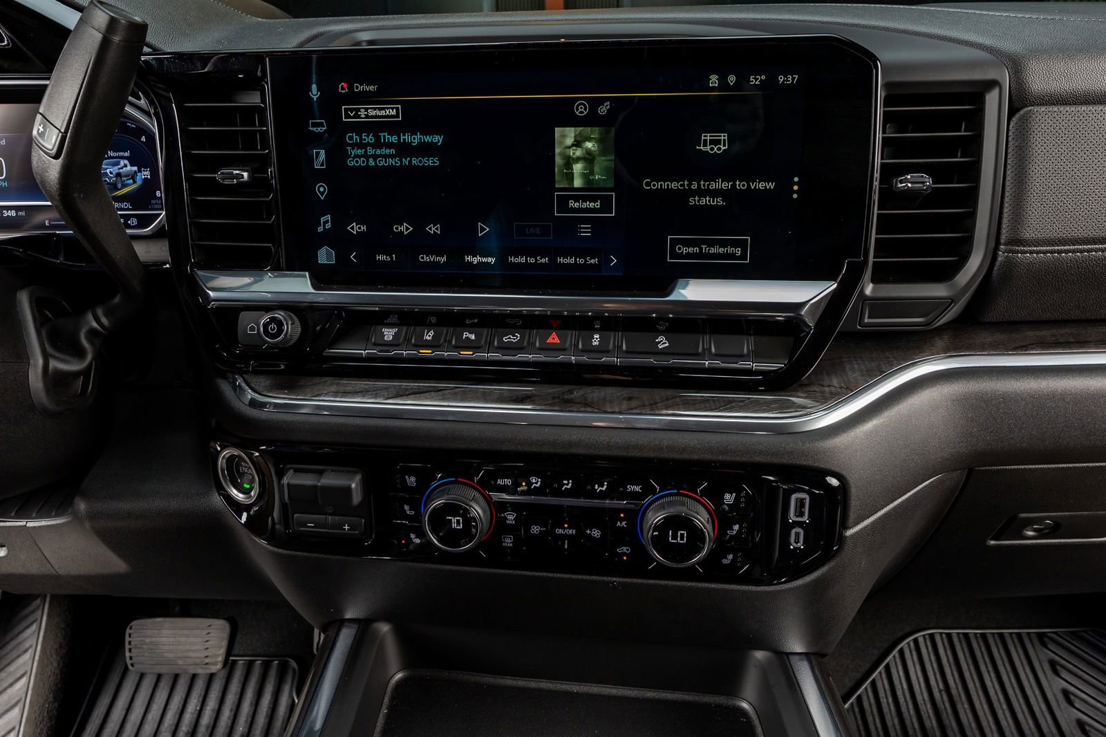 Used 2025 Chevrolet Silverado 3500 LTZ w/ LTZ Plus Package image 24