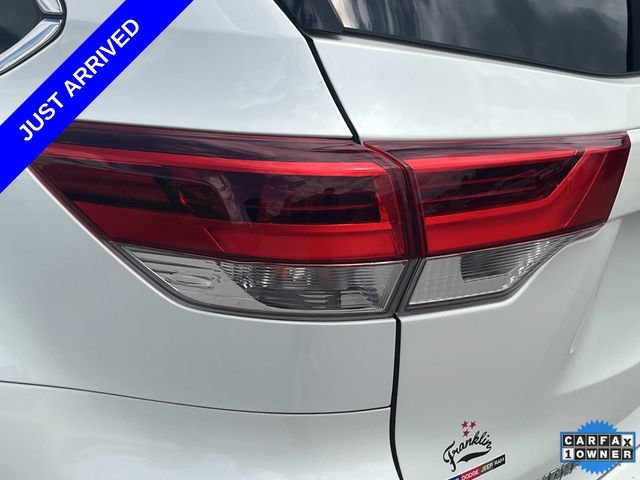 Used 2017 Toyota Highlander SE FWD image 10