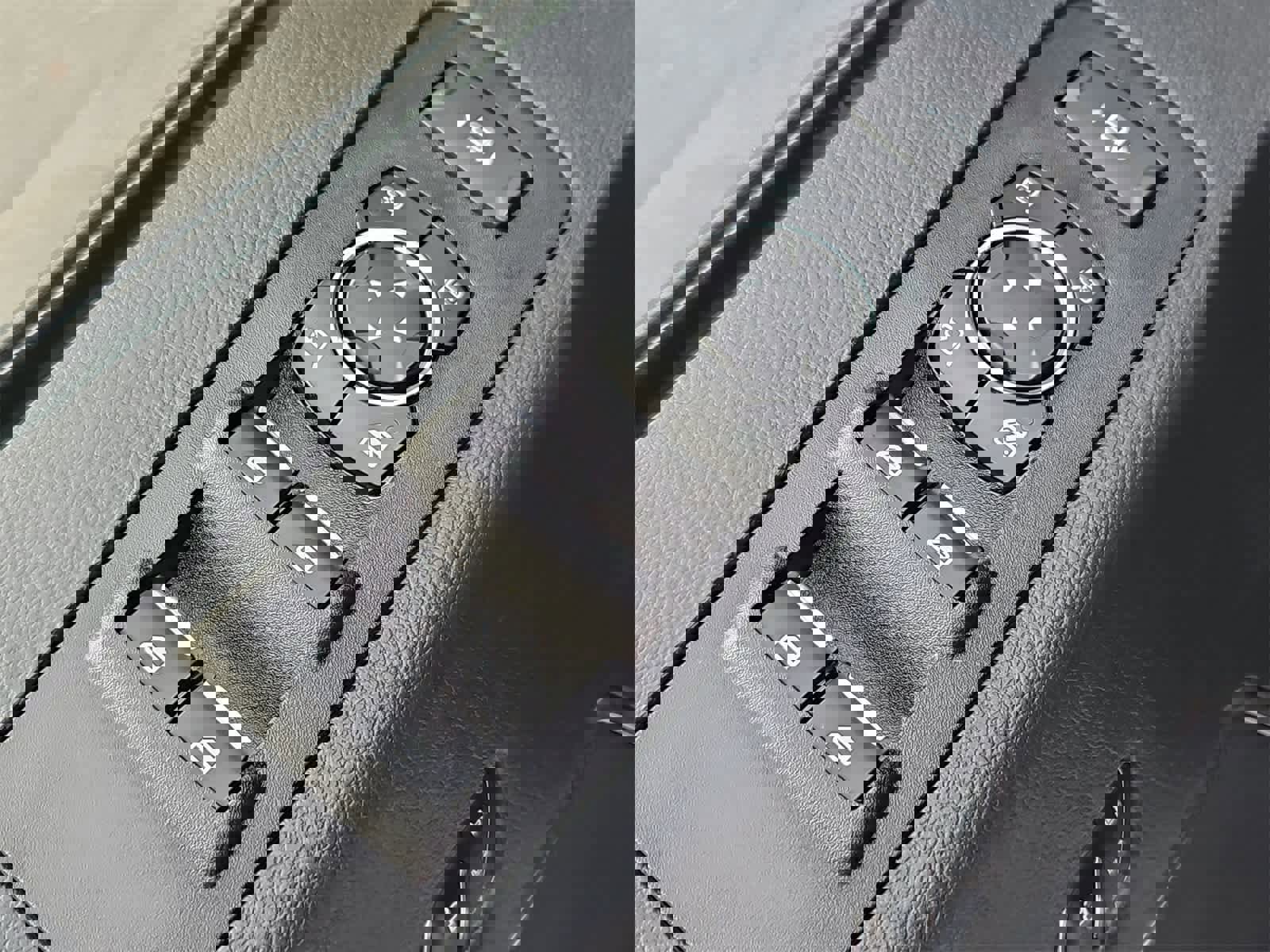 Used 2022 Ford F350 Lariat w/ FX4 Off-Road Package image 17