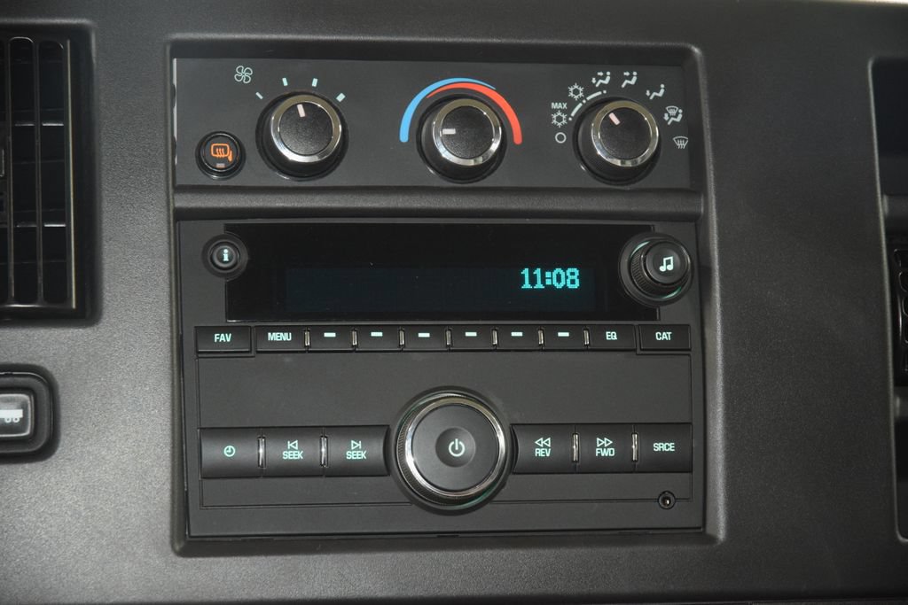 Used 2024 Chevrolet Express 3500 LT w/ LT Preferred Equipment Group RWD image 22