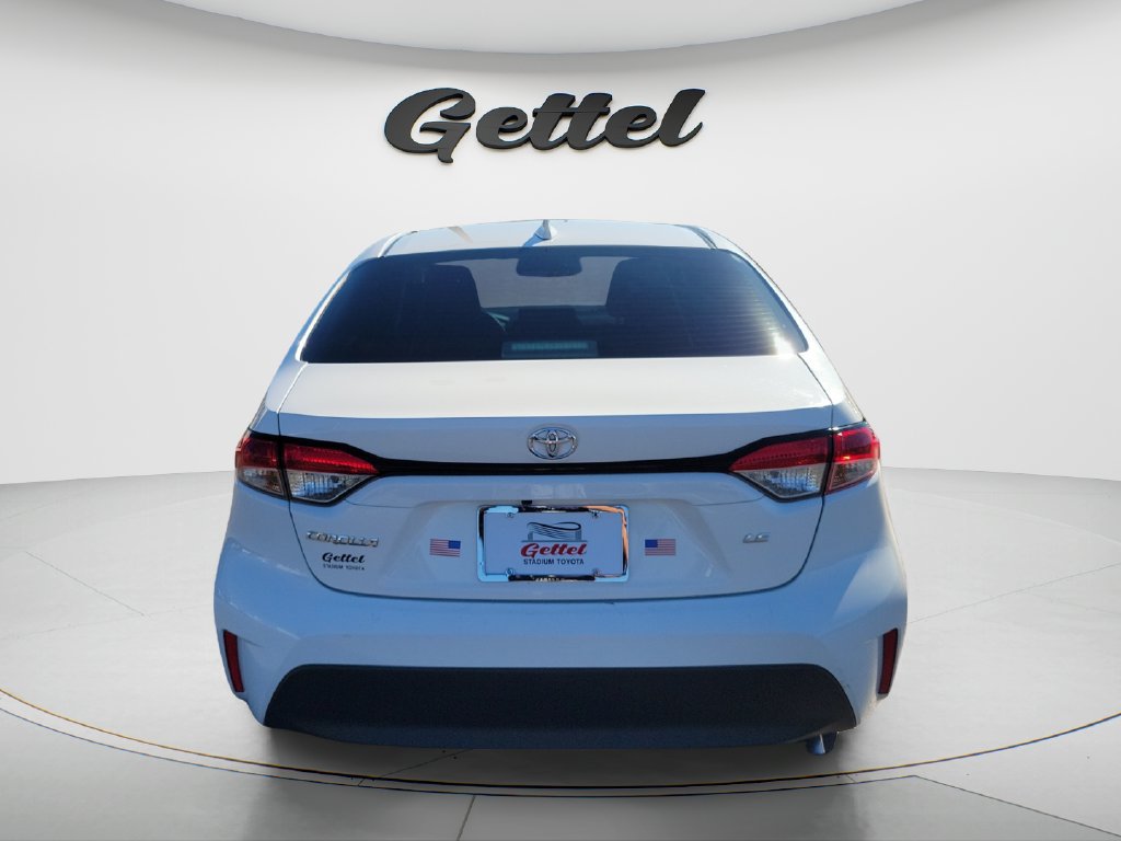 Used 2025 Toyota Corolla LE FWD image 5