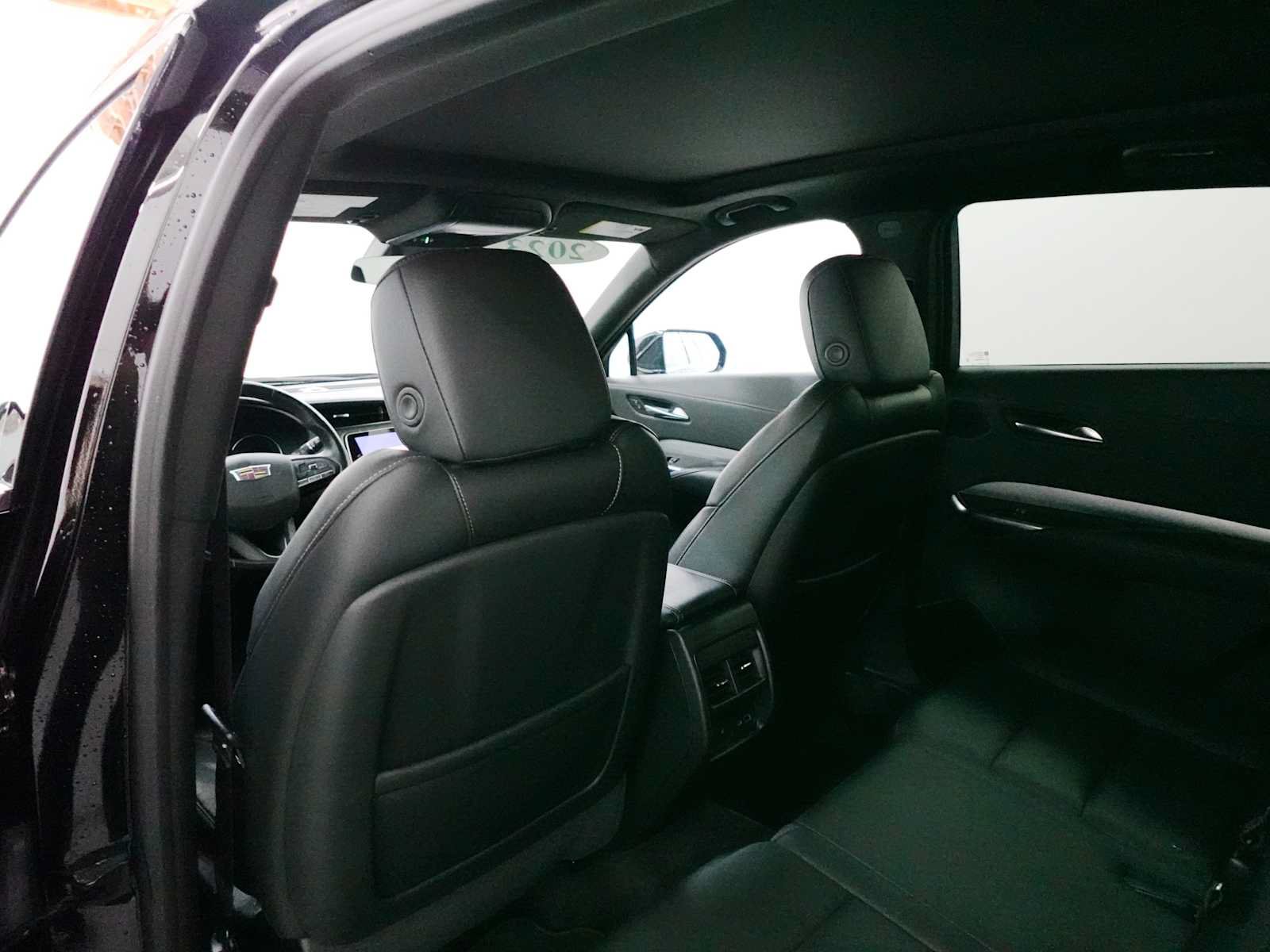 Used 2023 Cadillac XT4 Premium Luxury AWD/4WD image 28