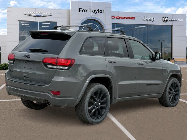 Used 2019 Jeep Grand Cherokee Altitude AWD/4WD image 4