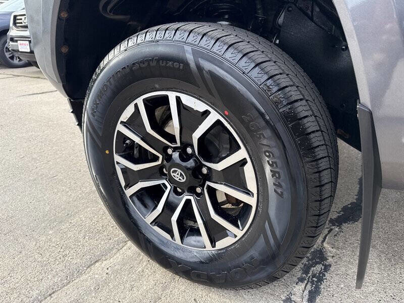 Used 2020 Toyota Tacoma 4x4 Double Cab image 13