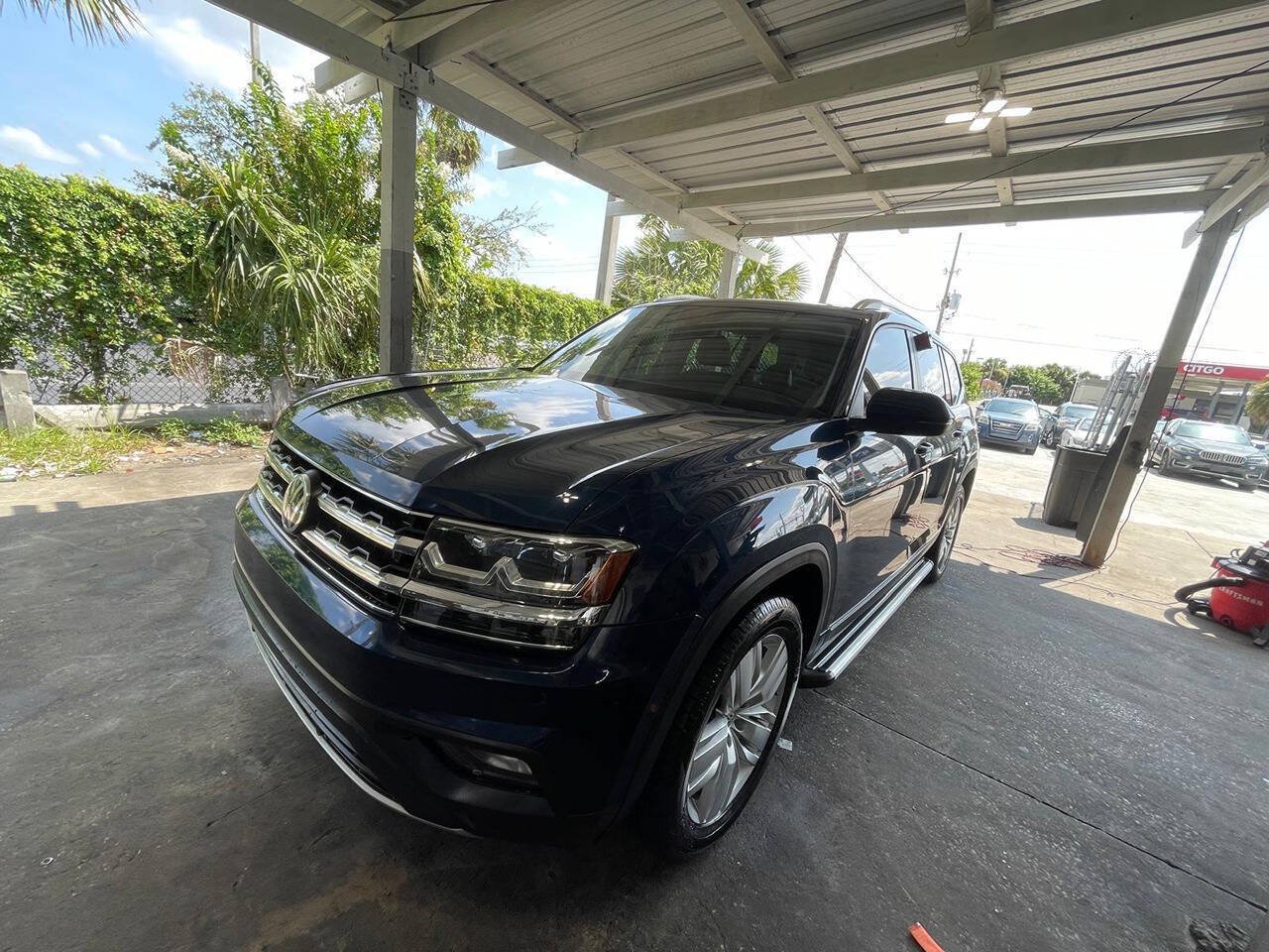 Used 2019 Volkswagen Atlas SEL FWD image 3