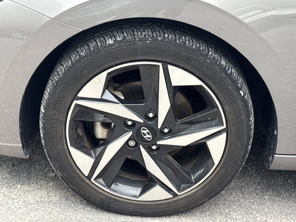 Used 2023 Hyundai Elantra SEL w/ Convenience Package FWD image 25