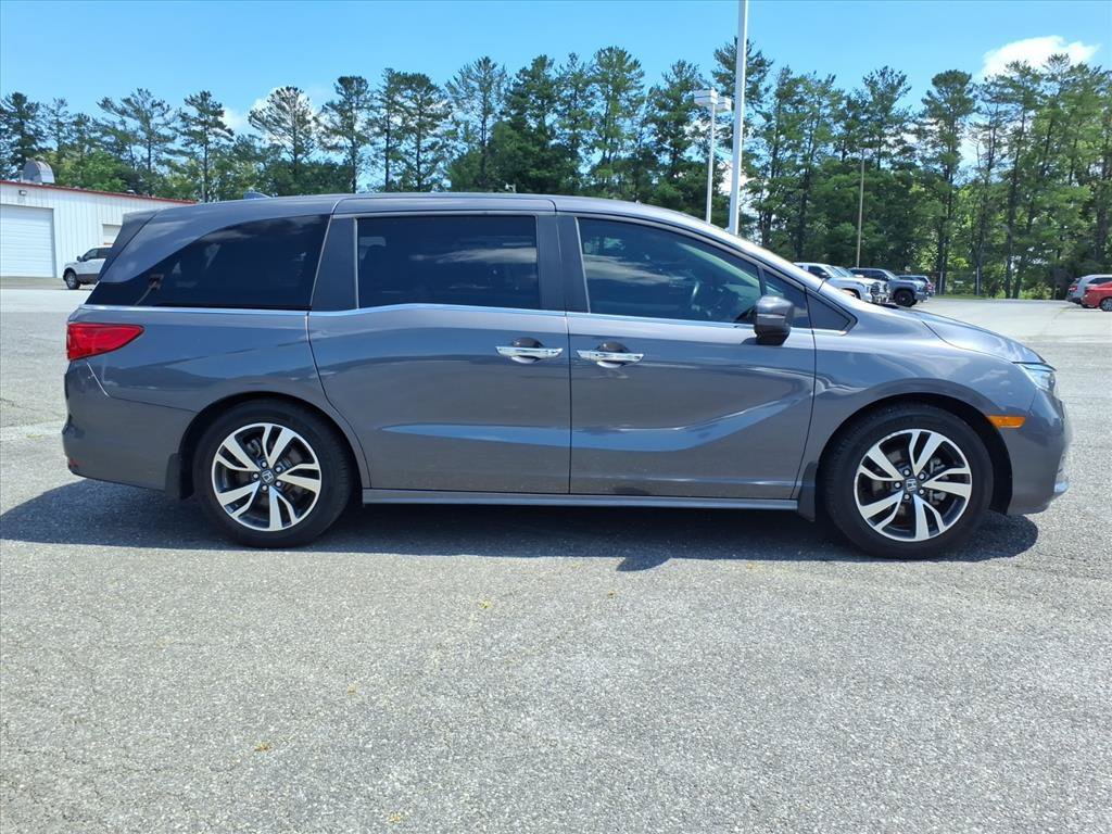 Used 2023 Honda Odyssey Touring image 2