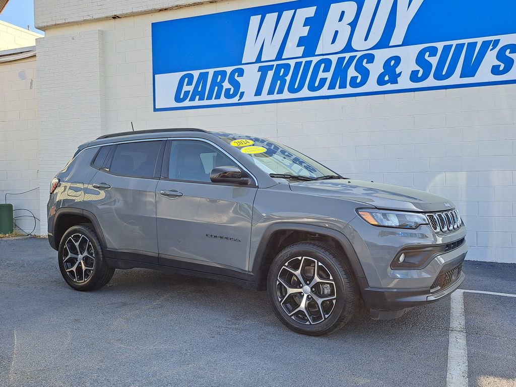 Used 2024 Jeep Compass Latitude