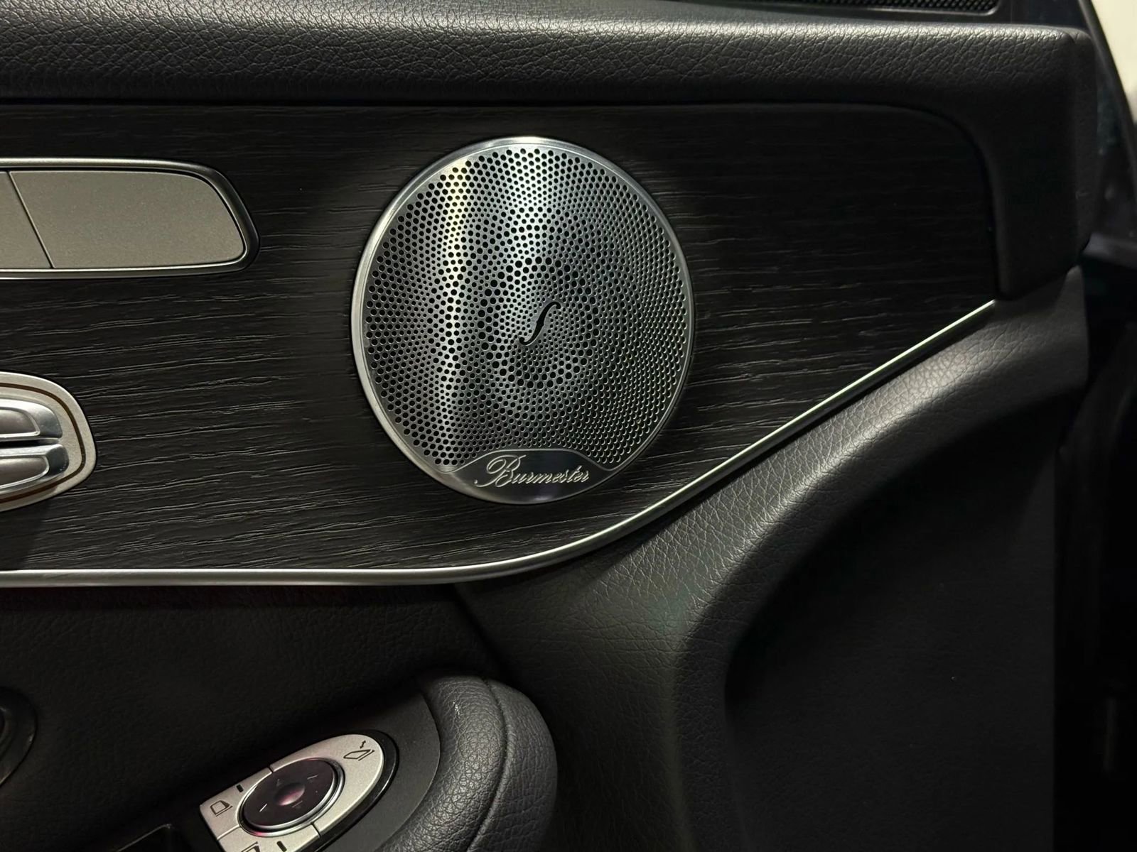 Used 2021 Mercedes-Benz GLC 300 GLC 300 4MATIC Sport Utility 4 image 12