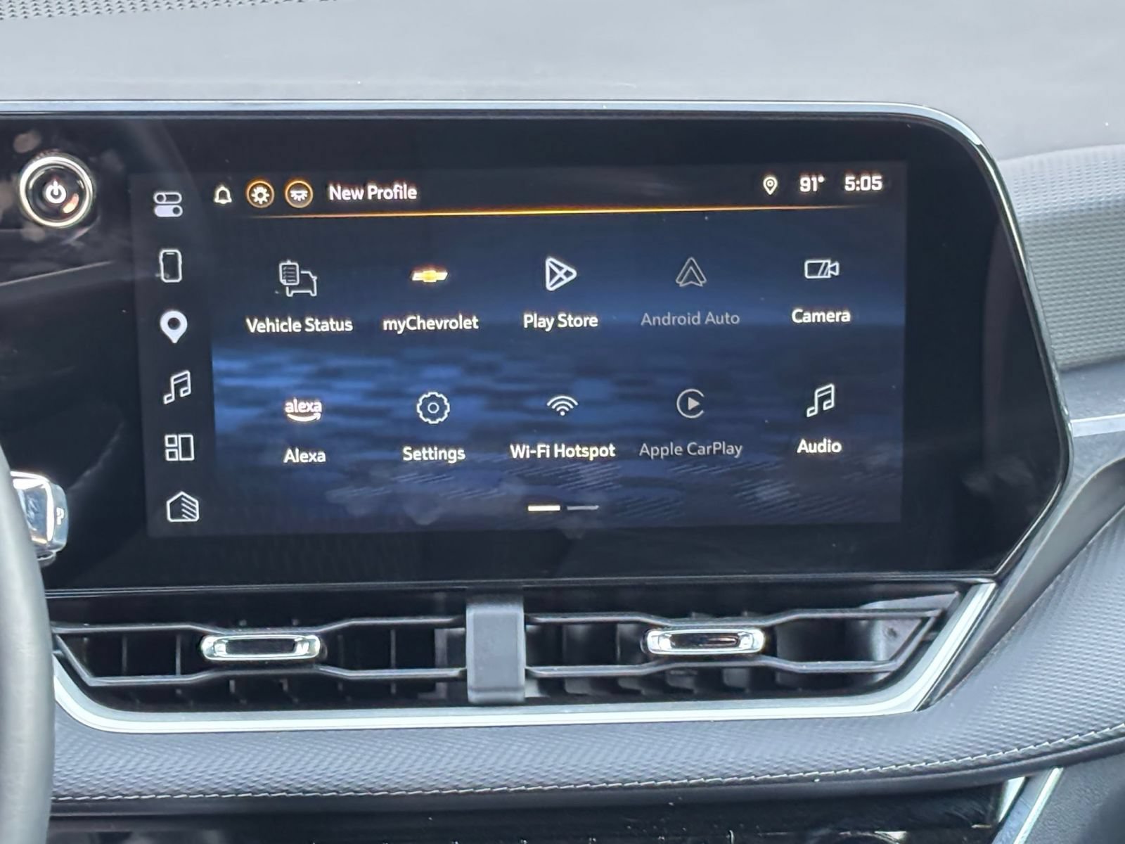 Used 2025 Chevrolet Equinox LT FWD image 20