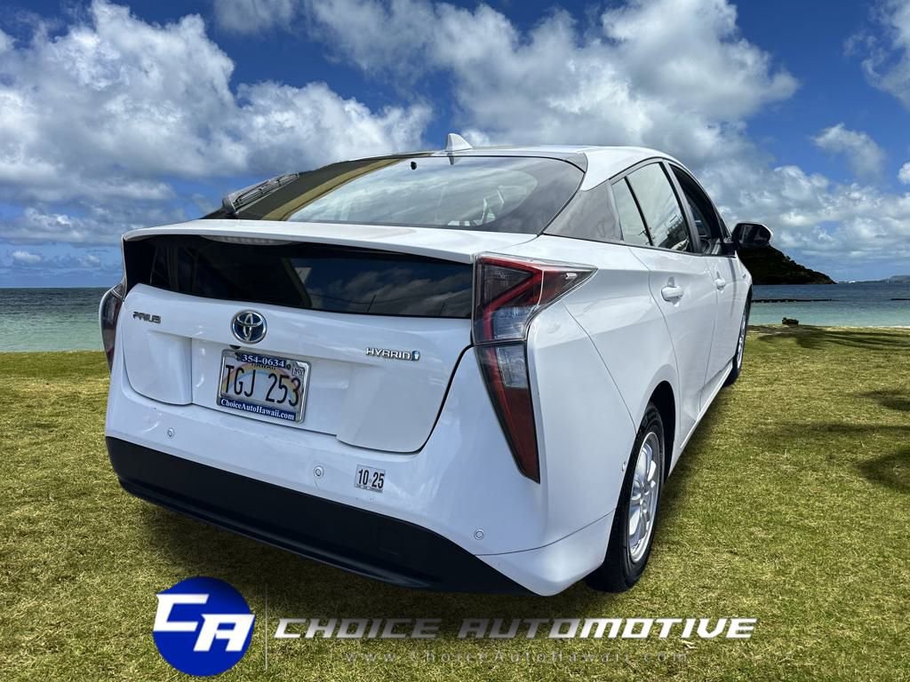 Used 2018 Toyota Prius Two image 7