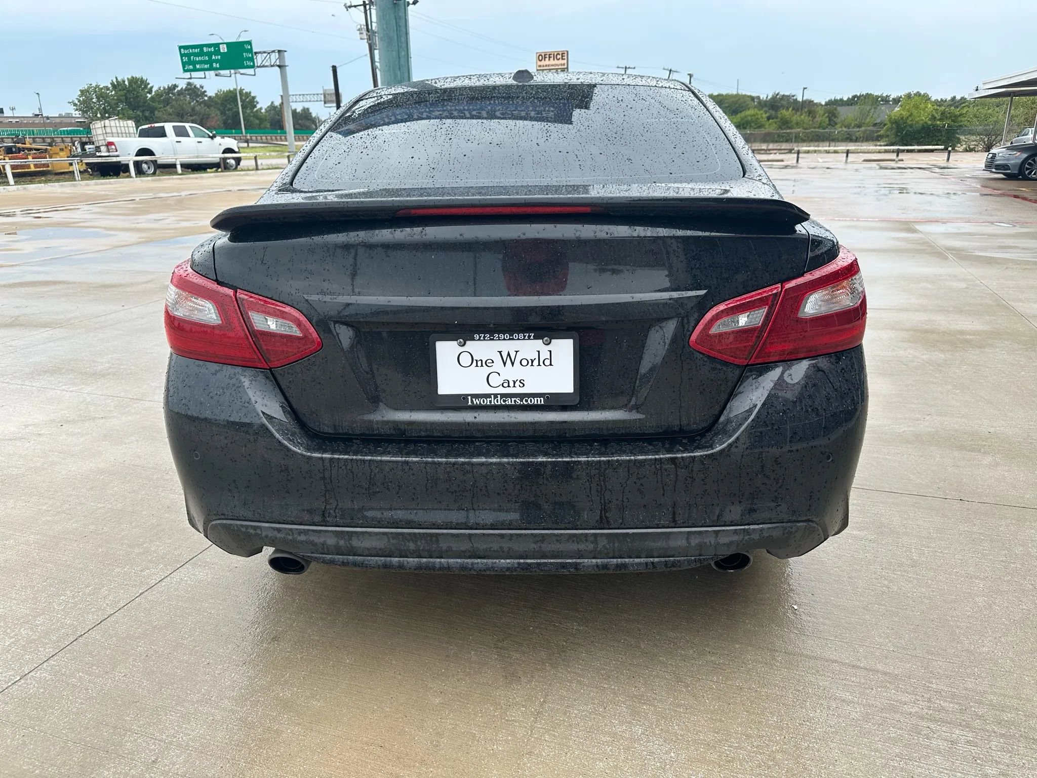 Used 2017 Nissan Altima 3.5 SL w/ 3.5SL Technology Package image 4