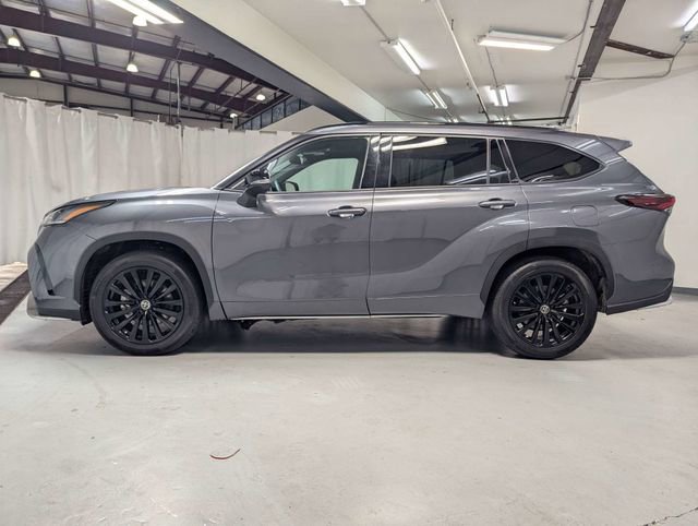 Used 2025 Toyota Highlander XSE image 26