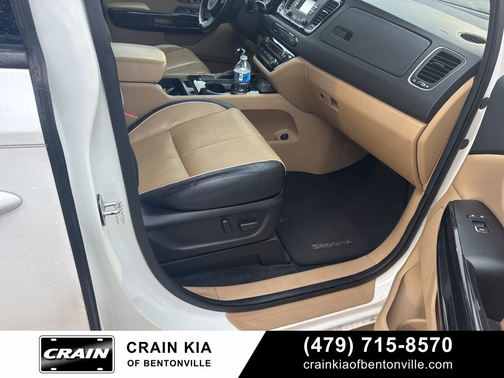 Used 2016 Kia Sedona EX FWD image 50