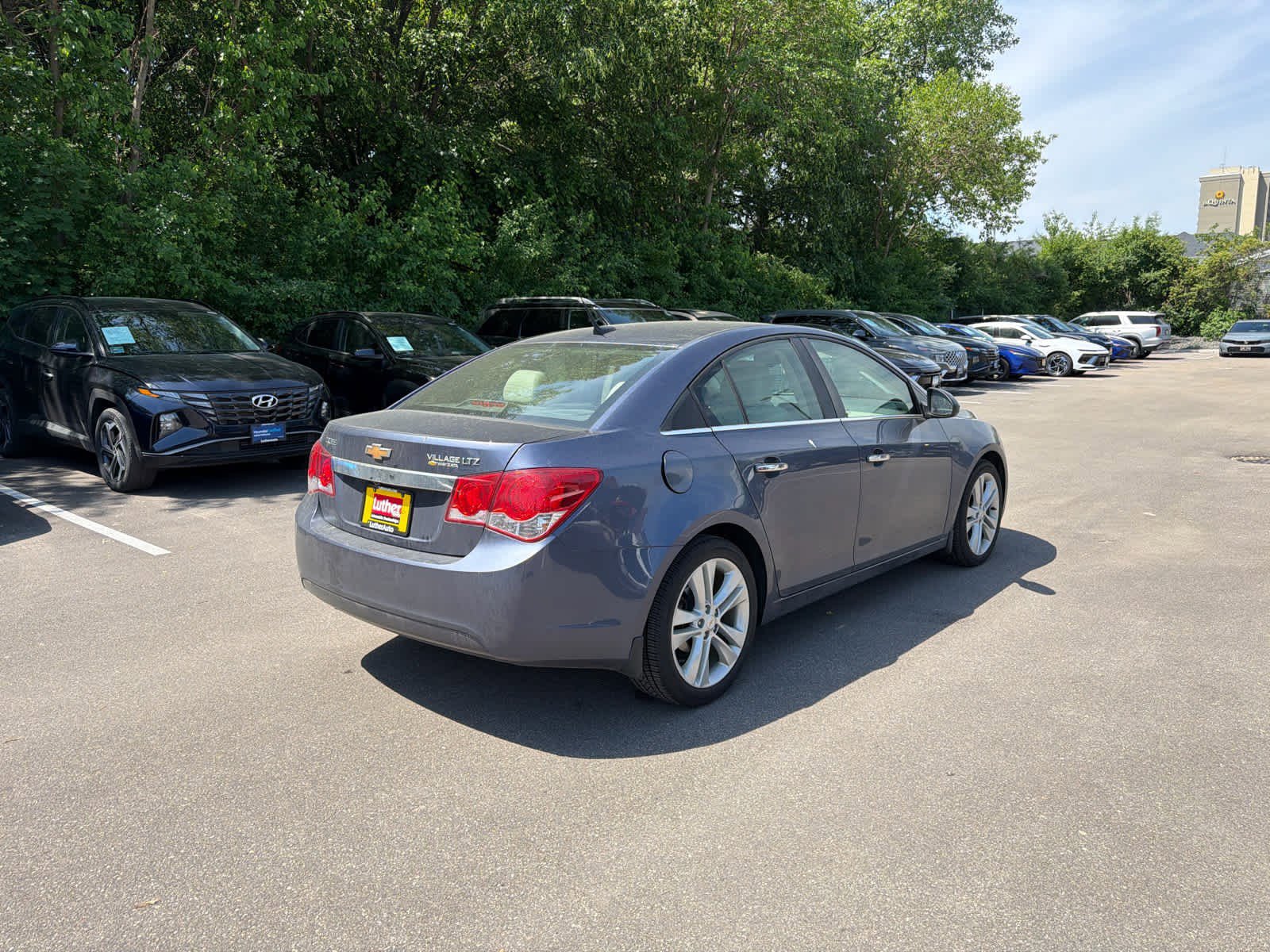 Used 2013 Chevrolet Cruze LTZ FWD image 2