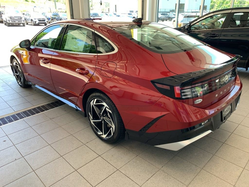 New 2026 Hyundai Sonata SEL AWD/4WD image 10